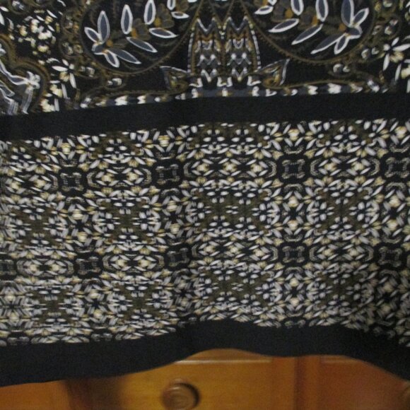 Zac & Rachel top Whimsygoth black & tan bell sleeves stretchy & flowy size 2x - Picture 7 of 9